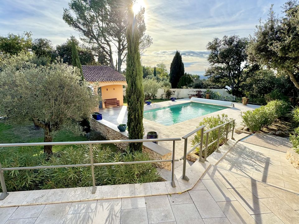 Villa in L'Isle-sur-la-Sorgue, Vaucluse - photo 2
