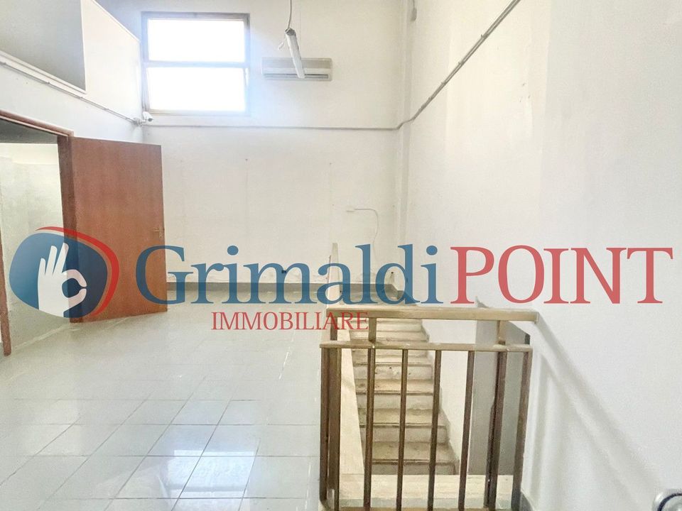 Commercial property in Lecce, Lecce - photo 4