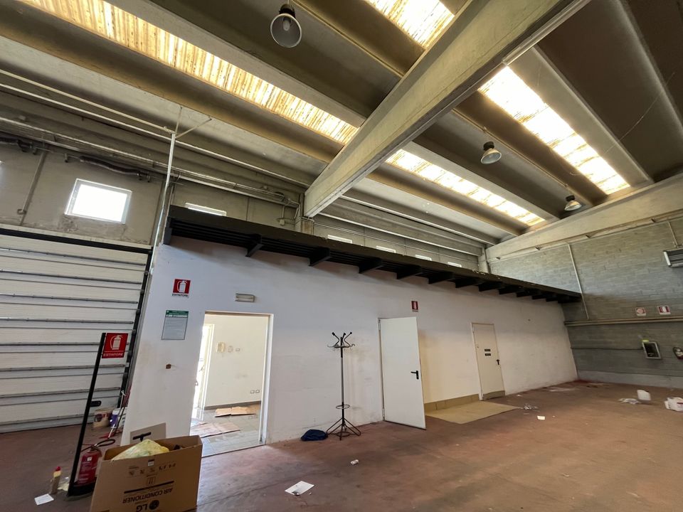Erhvervsejendom i Cura Carpignano, Pavia - foto 3