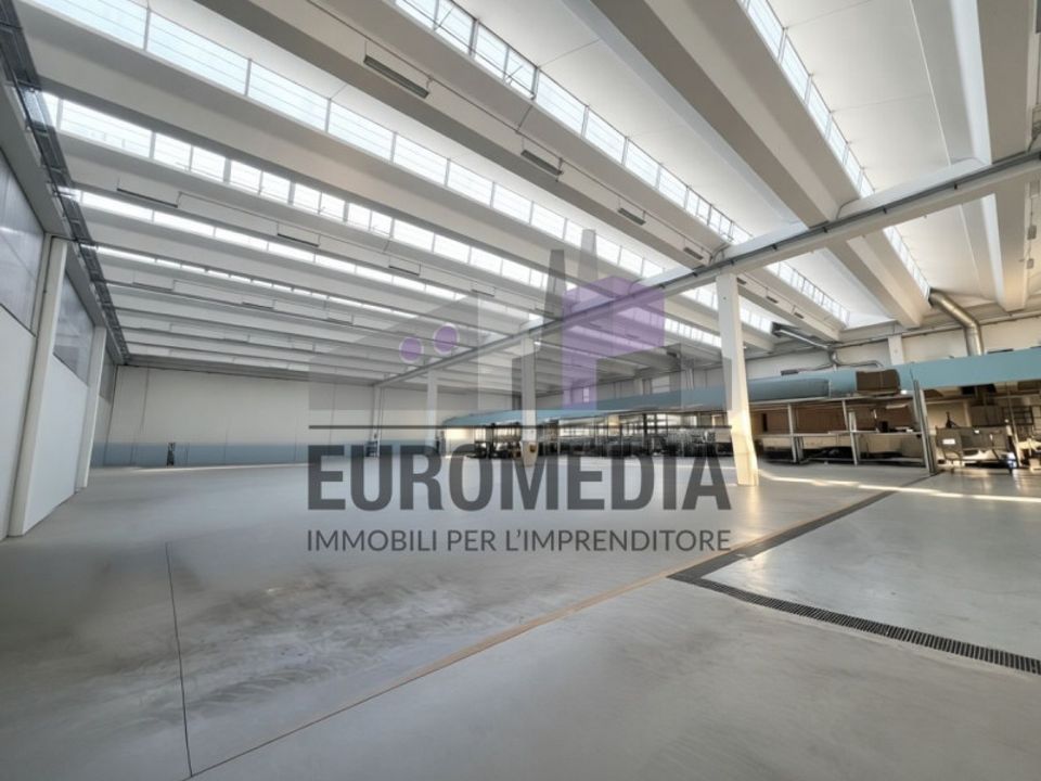 Erhvervsejendom i Montorso Vicentino, Vicenza - foto 1