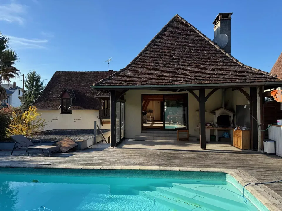 Villa i Salies-de-Bearn, Pyrenees-Atlantiques - bilde 1