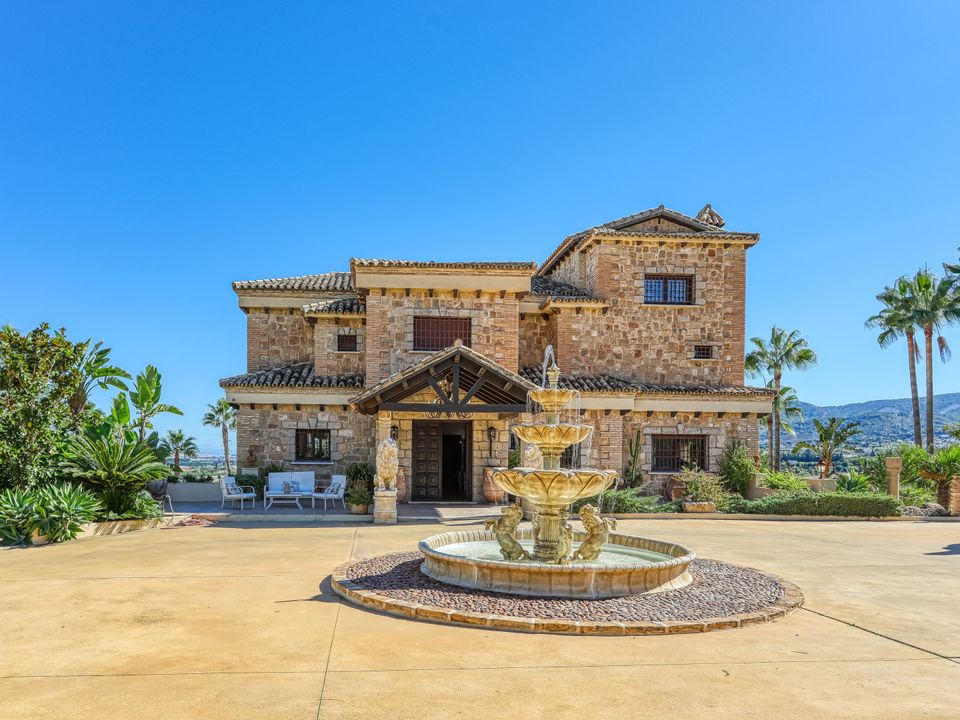 Villa i Alhaurin De La Torre, Malaga - foto 1