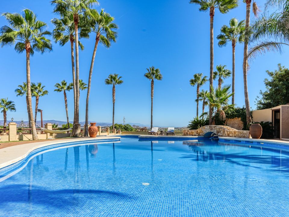 Villa i Alhaurin De La Torre, Malaga - foto 2