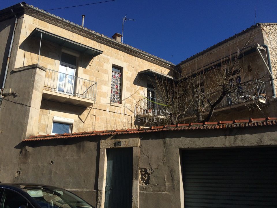 Erhvervsejendom i Nimes, Gard - foto 1