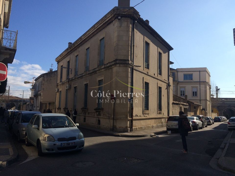 Erhvervsejendom i Nimes, Gard - foto 2