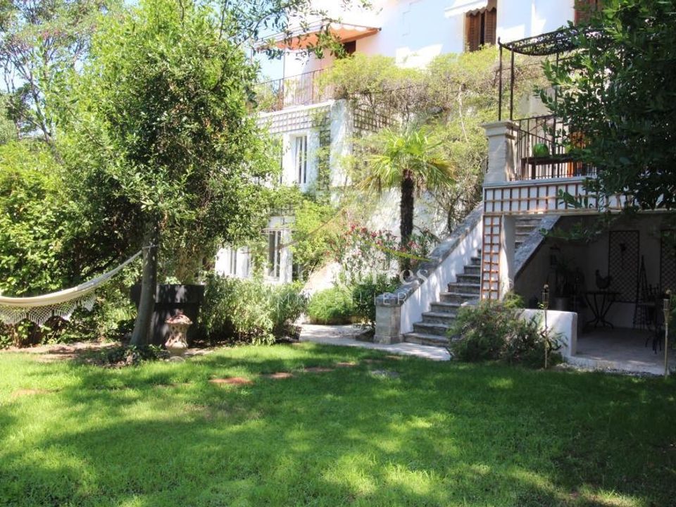 Villa i Nimes, Gard - foto 1