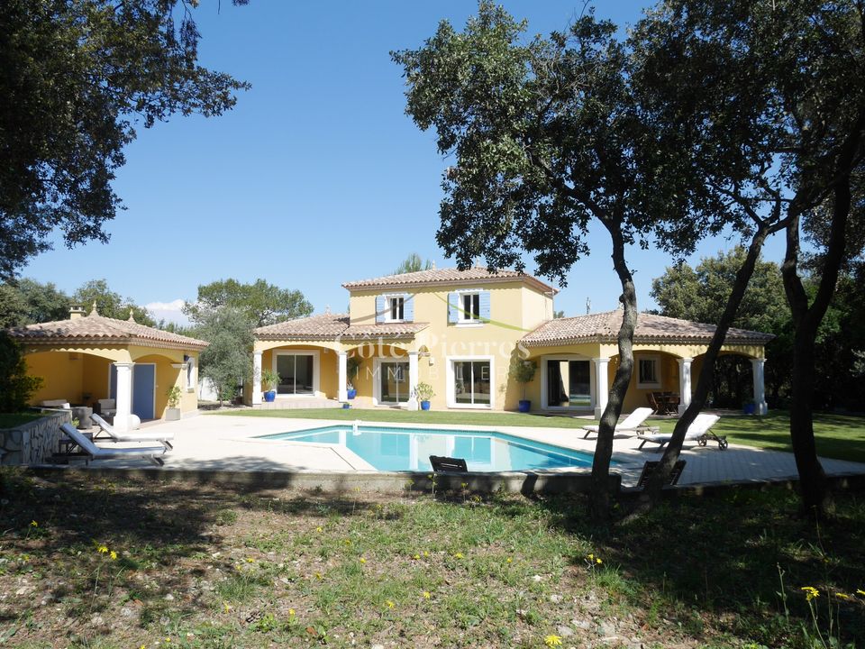 Villa i Nimes, Gard - foto 1