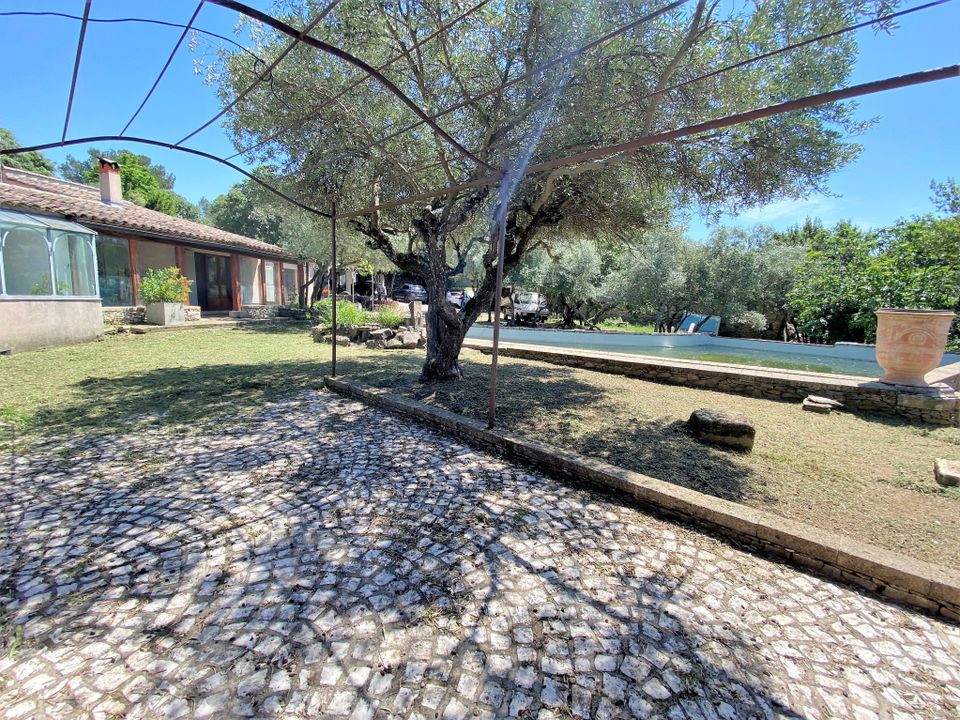 Villa i Nimes, Gard - foto 1