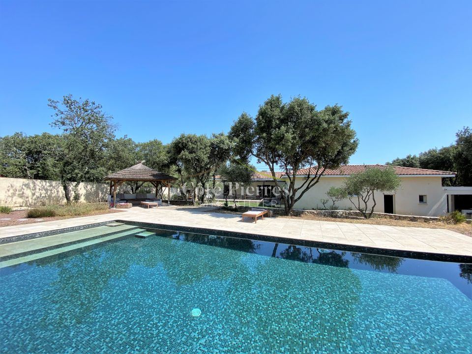 Villa i Nimes, Gard - foto 1
