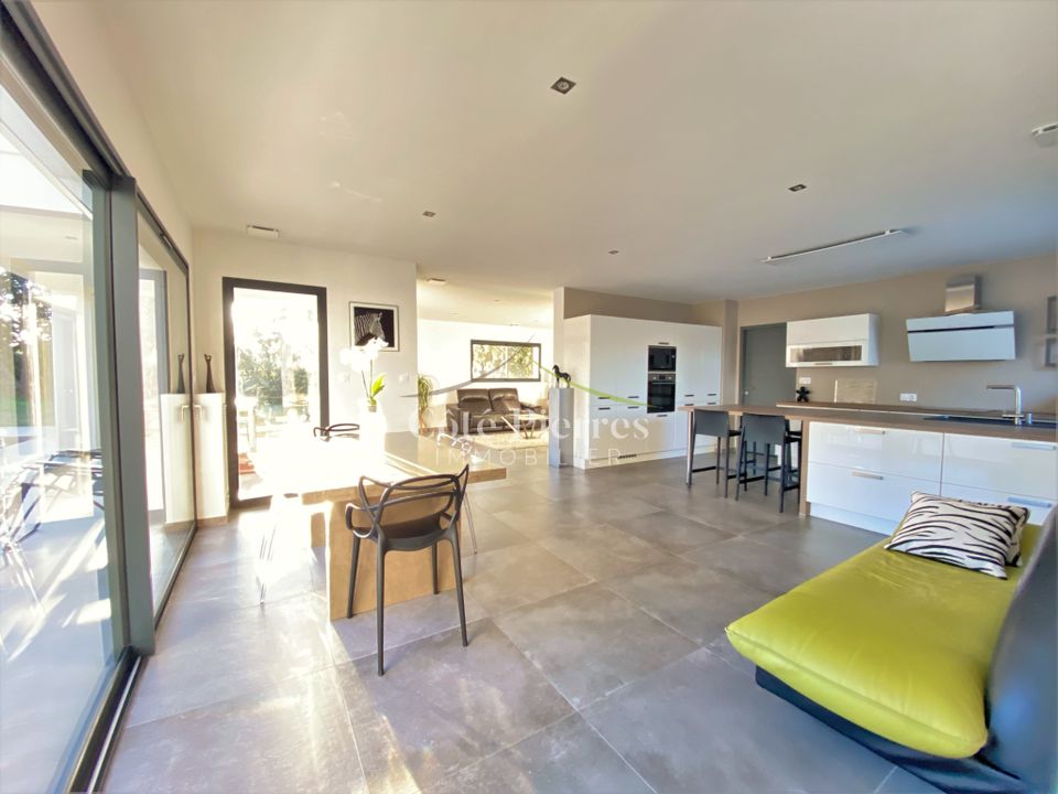 Villa i Nimes, Gard - foto 1