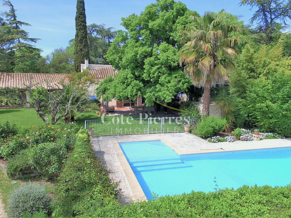 Villa i Nimes, Gard - foto 1