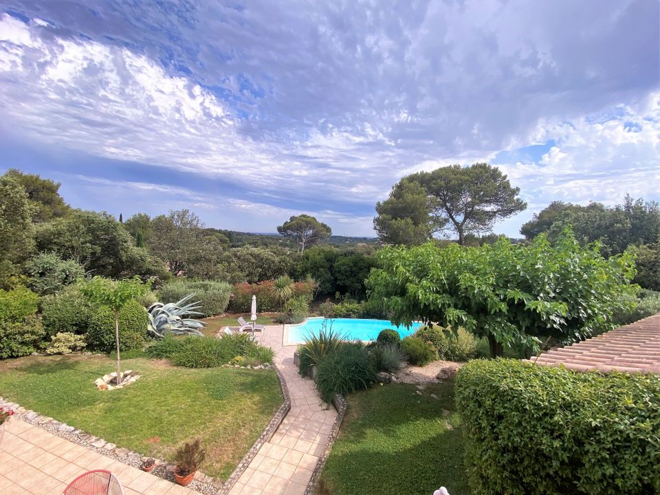 Villa i Nimes, Gard - foto 1