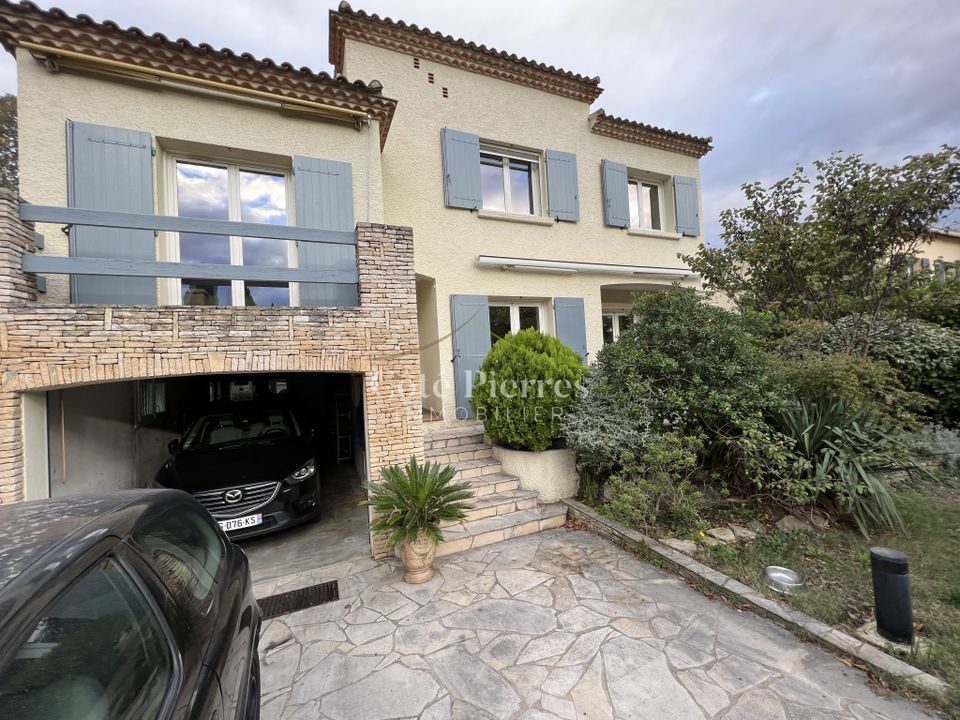 Villa i Nimes, Gard - foto 1