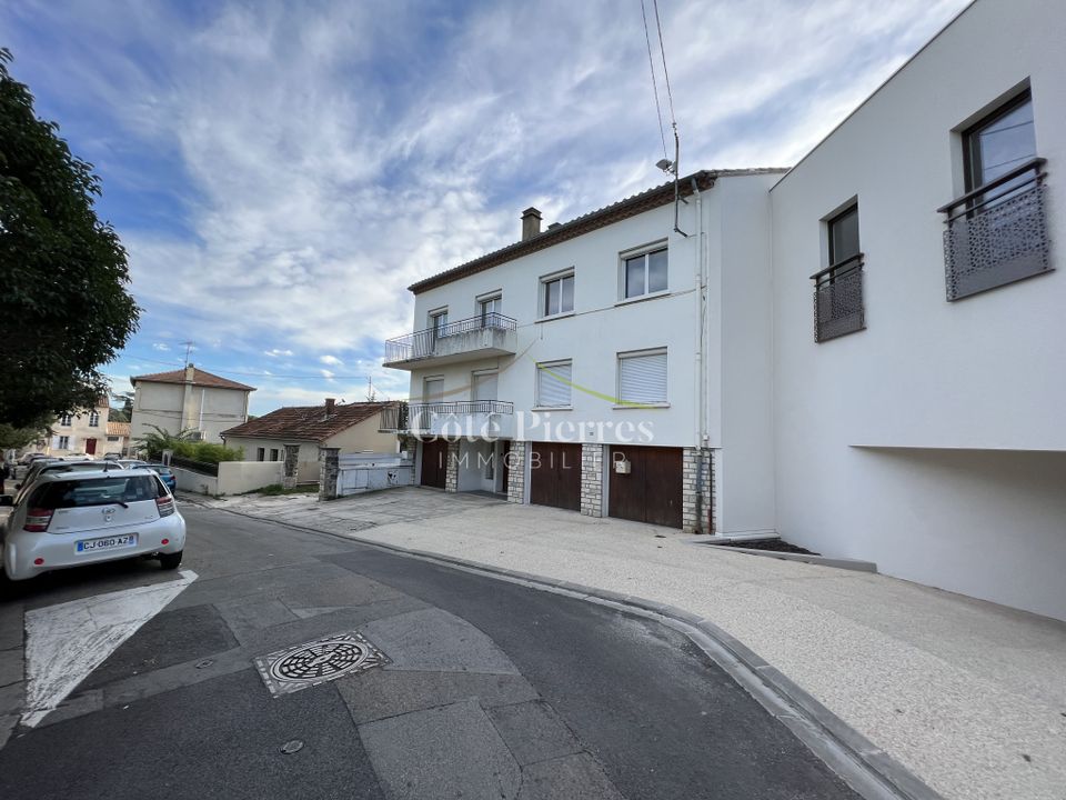 Erhvervsejendom i Nimes, Gard - foto 1