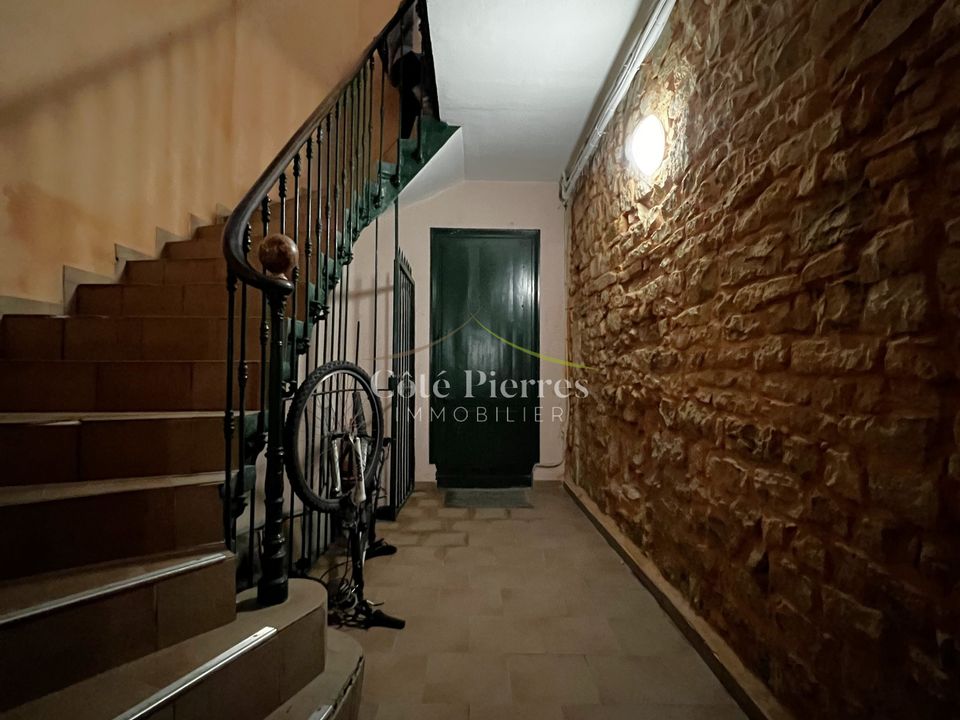 Erhvervsejendom i Nimes, Gard - foto 3