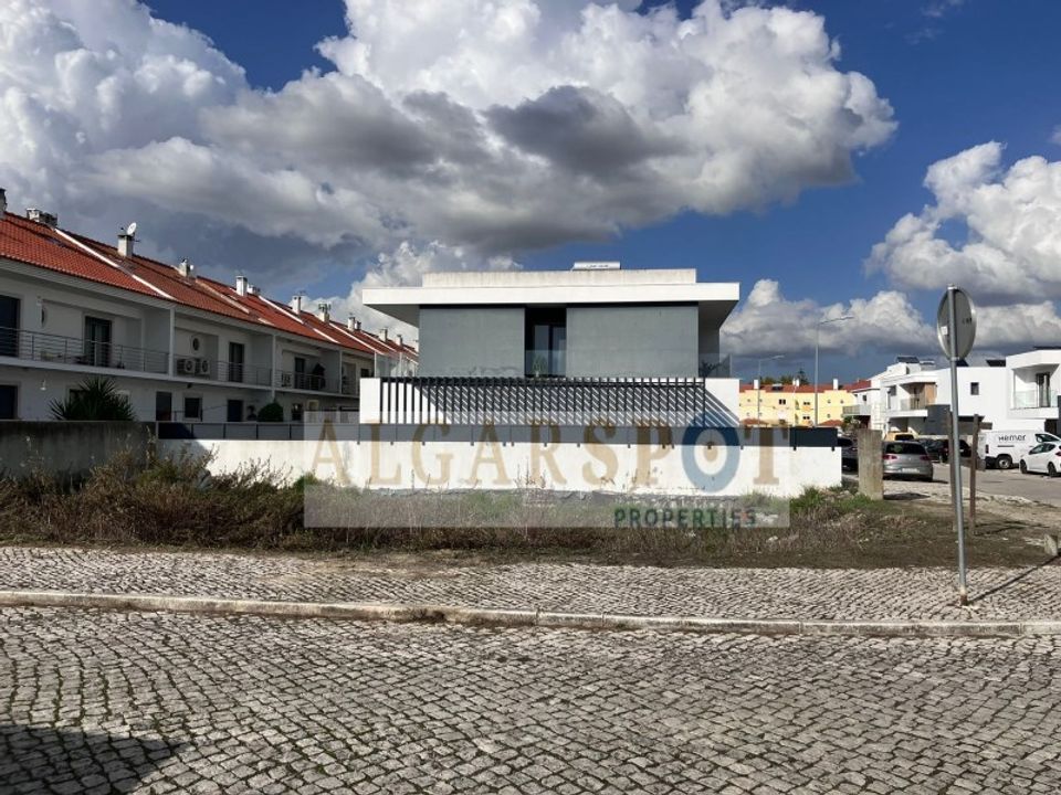 Helårsgrund i Pinhal Novo, Setubal - foto 1