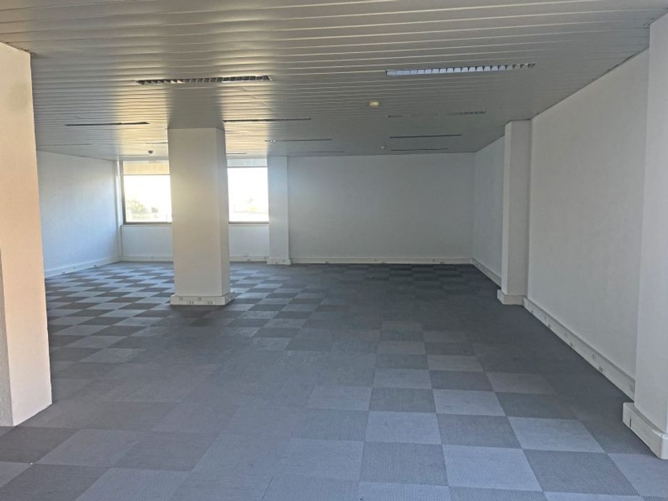 Erhvervsejendom i Sacavem, Lisbon - foto 2