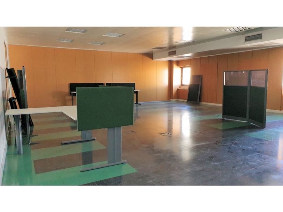 L'establiment comercial a Carnaxide, Lisbon - foto 4