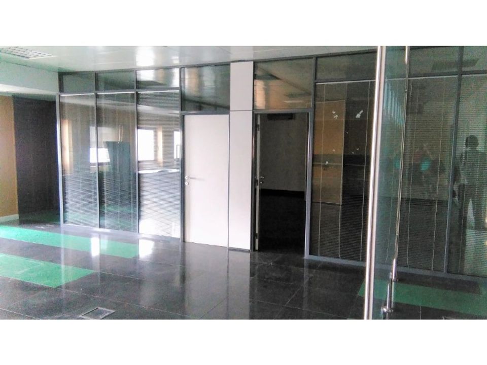 L'establiment comercial a Carnaxide, Lisbon - foto 5
