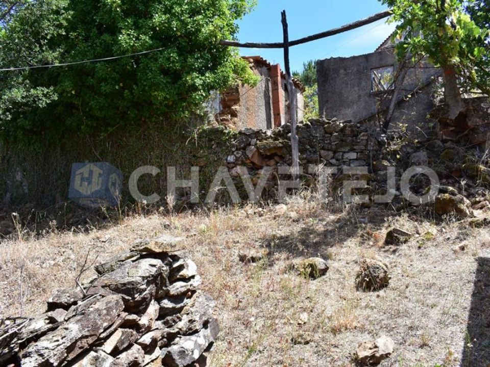 Helårsgrund i Figueiro dos Vinhos, Leiria - foto 2