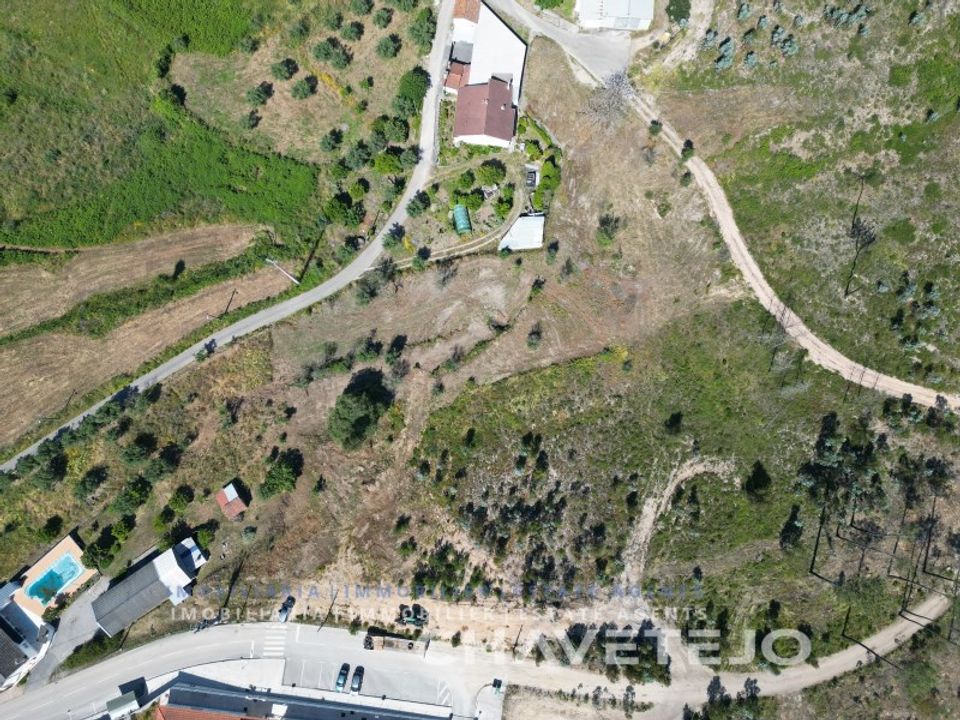 Helårsgrund i Ourem, Santarem - foto 1