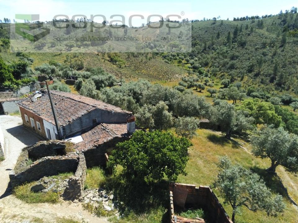 Casa de campo en Fratel, Castelo Branco - foto 1