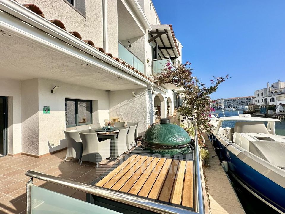 Villa a Empuriabrava, Gerona - foto 1