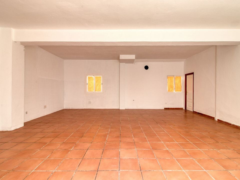Erhvervsejendom i San Luis De Sabinillas, Malaga - foto 5