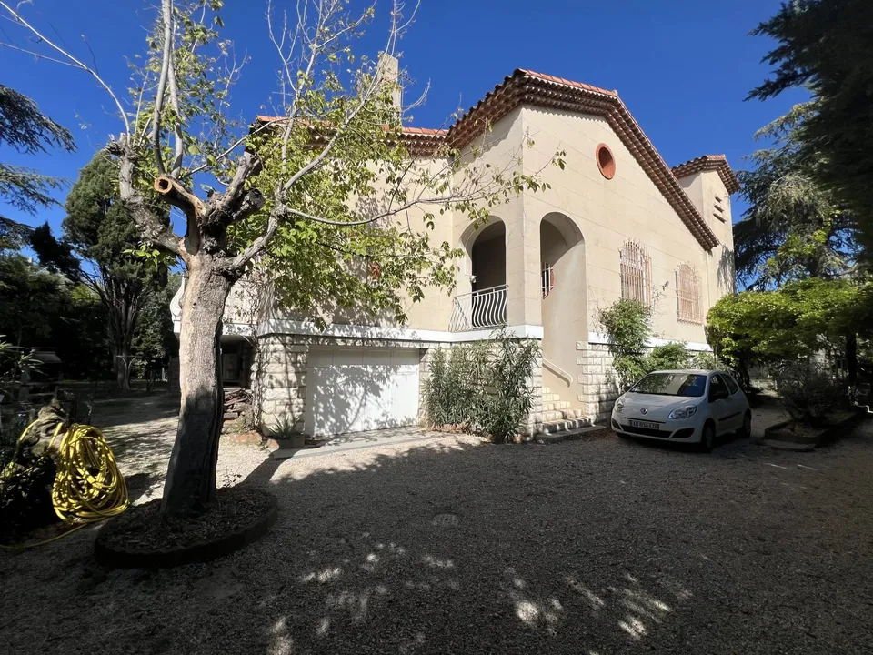 Villa i Marseille, Bouches-du-Rhone - foto 1