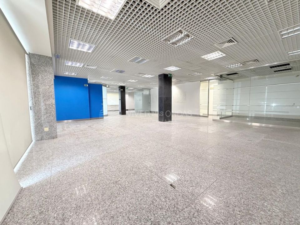 Erhvervsejendom i Odivelas, Lisbon - foto 1
