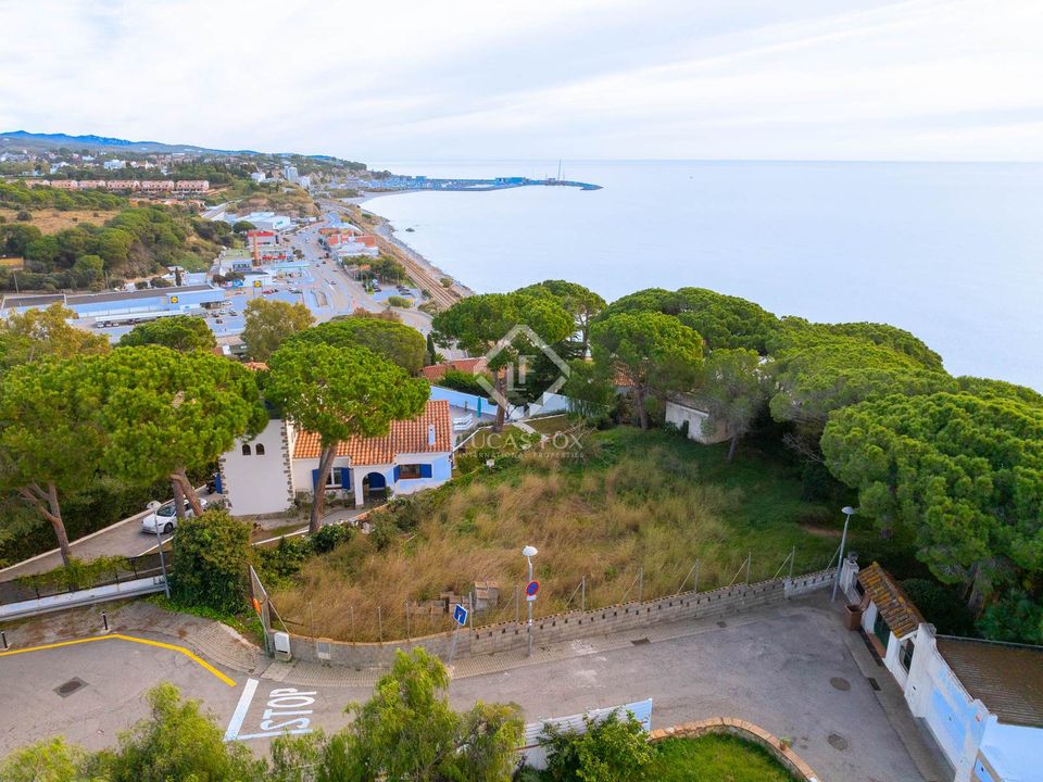 Helårsgrund i Arenys De Mar, Barcelona - foto 1