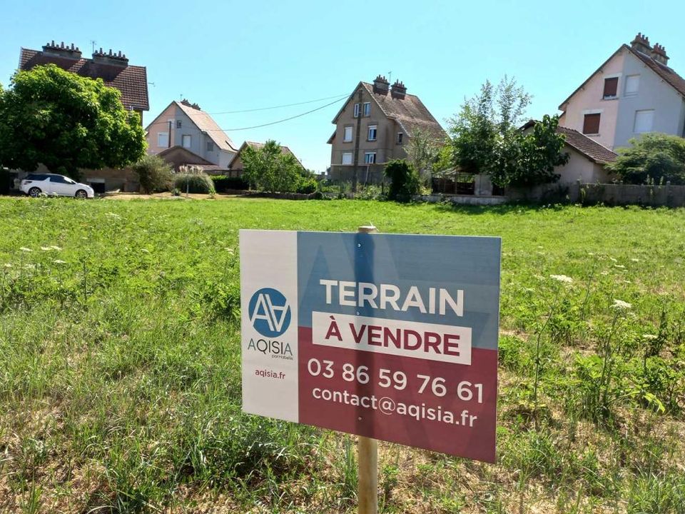 Helårsgrund i Ciry-le-Noble, Saone-et-Loire - foto 1