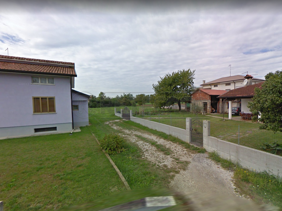 Helårsgrund i Pozzuolo del Friuli, Udine - foto 2