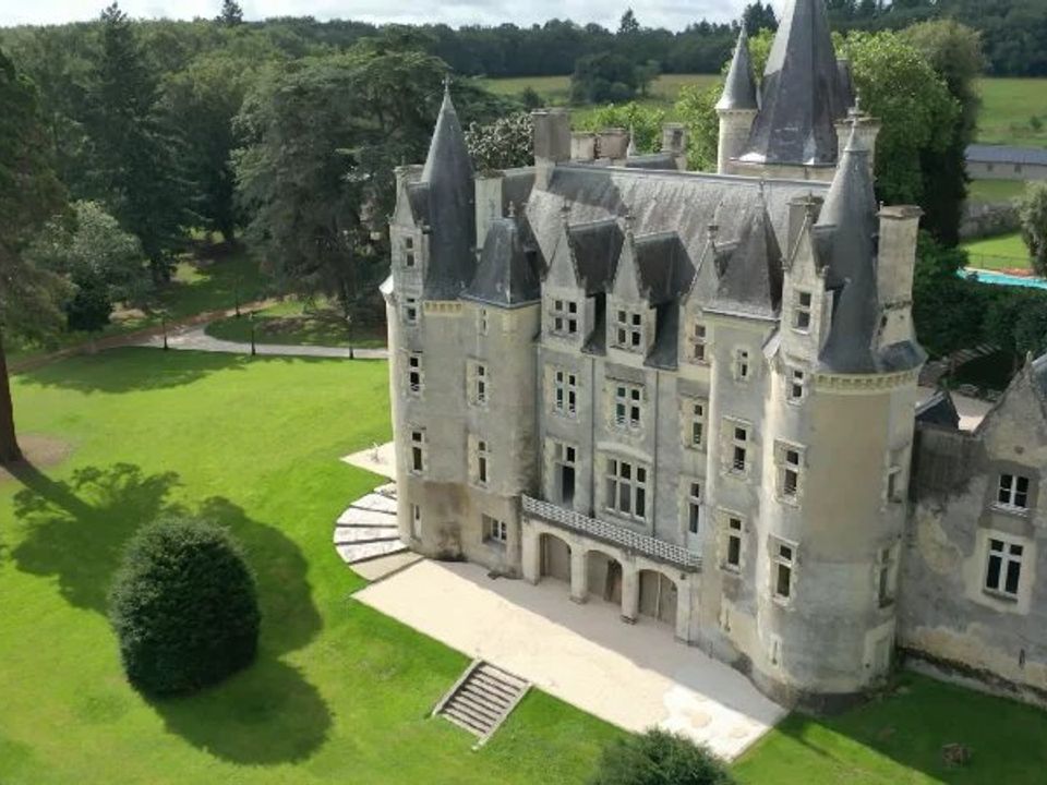 Landejendom i Saint-Germain-d'Arce, Sarthe - foto 1
