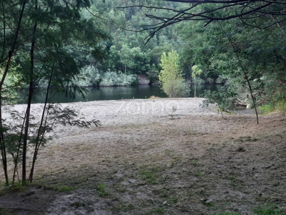 Helårsgrund i Ervedal e Vila Franca da Beira, Coimbra - foto 2