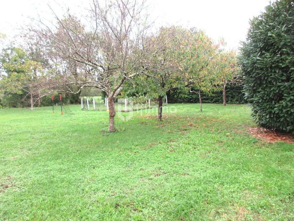 Helårsgrund i Ambares-et-Lagrave, Gironde - foto 2