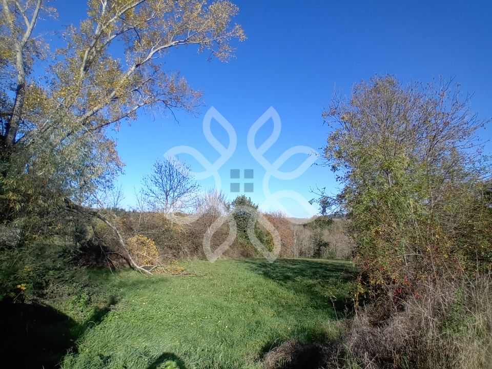 Helårsgrund i Loudes, Haute-Loire - foto 2