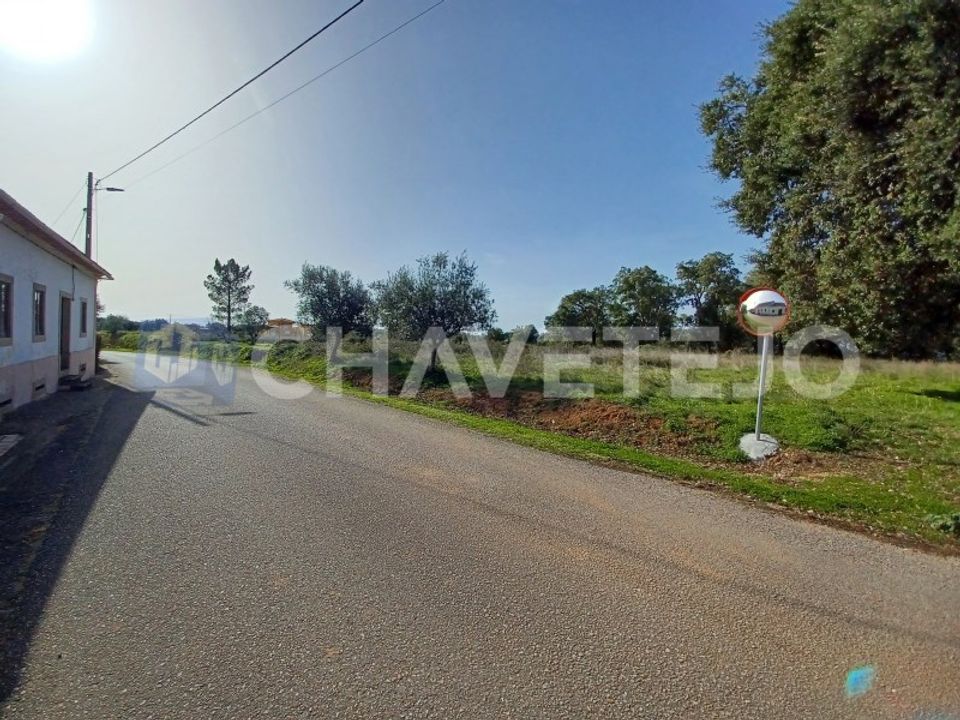 Helårsgrund i Casais e Alviobeira, Santarem - foto 1