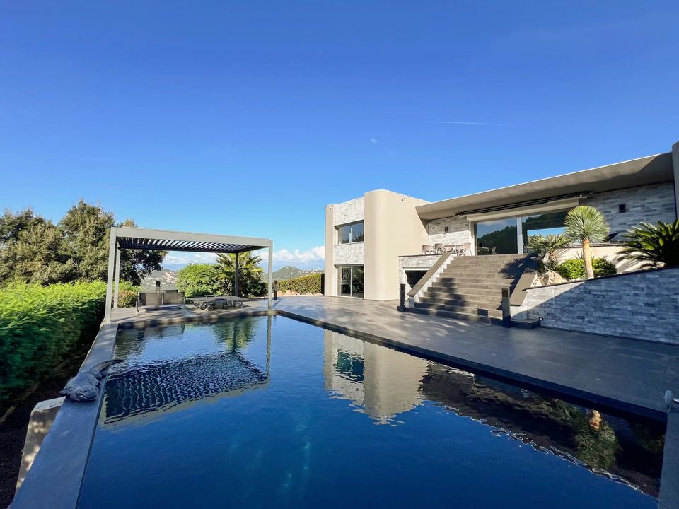 Villa i Mandelieu-la-Napoule, Alpes-Maritimes - bilde 5