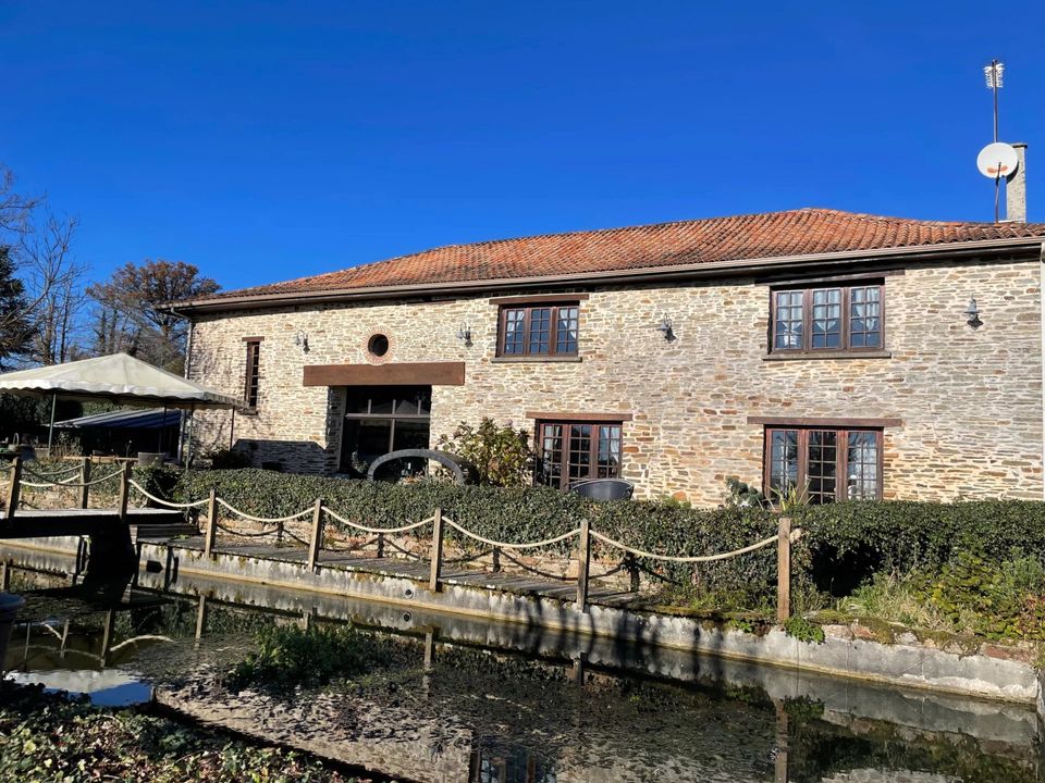 Villa i Saint-Yrieix-la-Perche, Haute-Vienne - foto 1