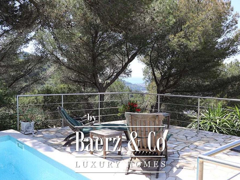 Villa in Dolceacqua, Imperia - foto 1