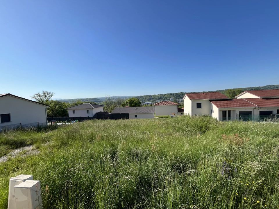 Helårsgrund i Bourgoin-Jallieu, Isere - foto 2