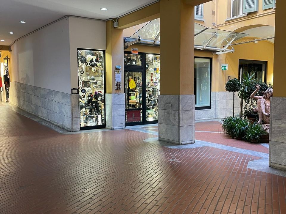 Erhvervsejendom i Bologna, Bologna - foto 3