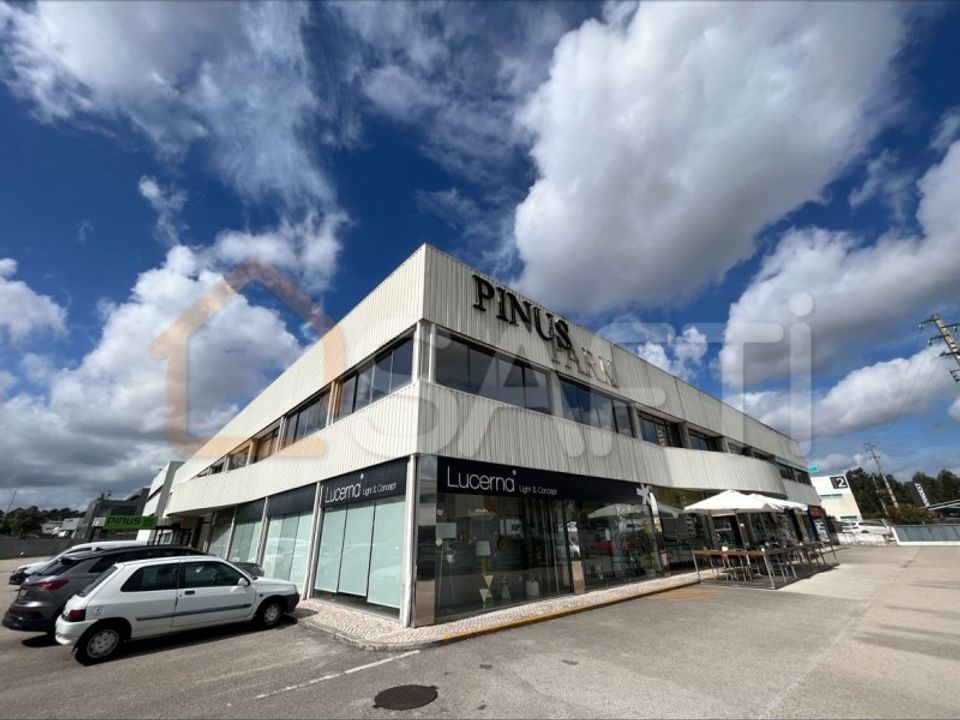 Erhvervsejendom i Marinha Grande, Leiria - foto 1