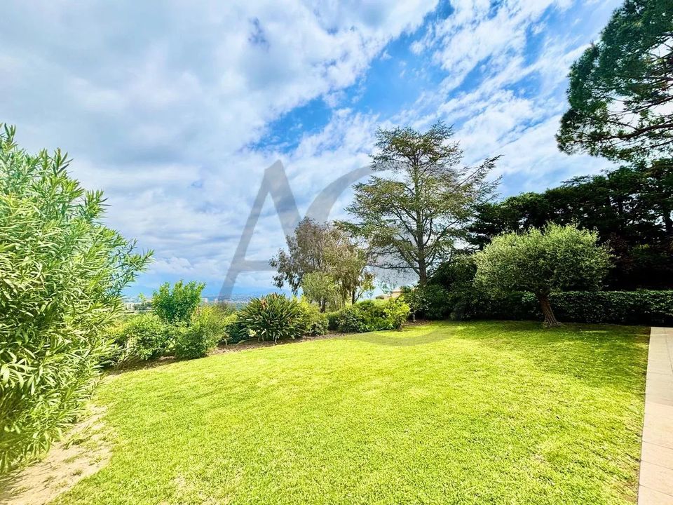 Villa i Villeneuve-Loubet, Alpes-Maritimes - foto 3