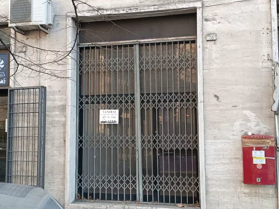 Erhvervsejendom i Perugia, Perugia - foto 3