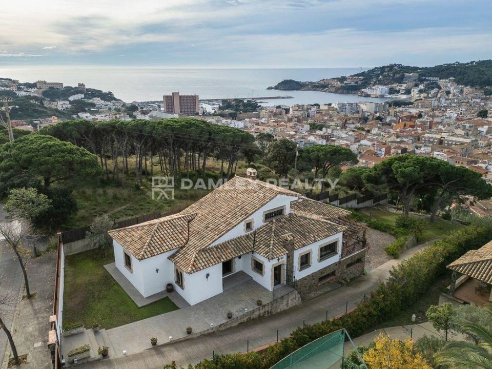 Villa i Sant Feliu De Guixols, Gerona - foto 1