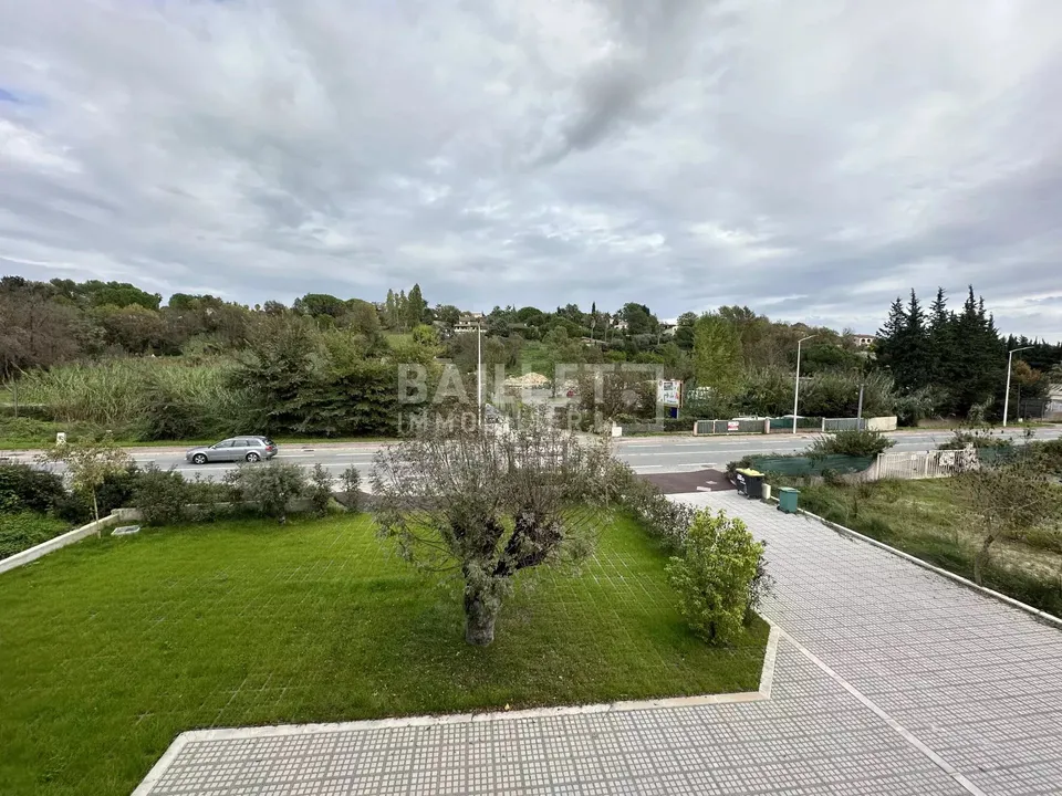 Erhvervsejendom i La Colle-sur-Loup, Alpes-Maritimes - foto 3