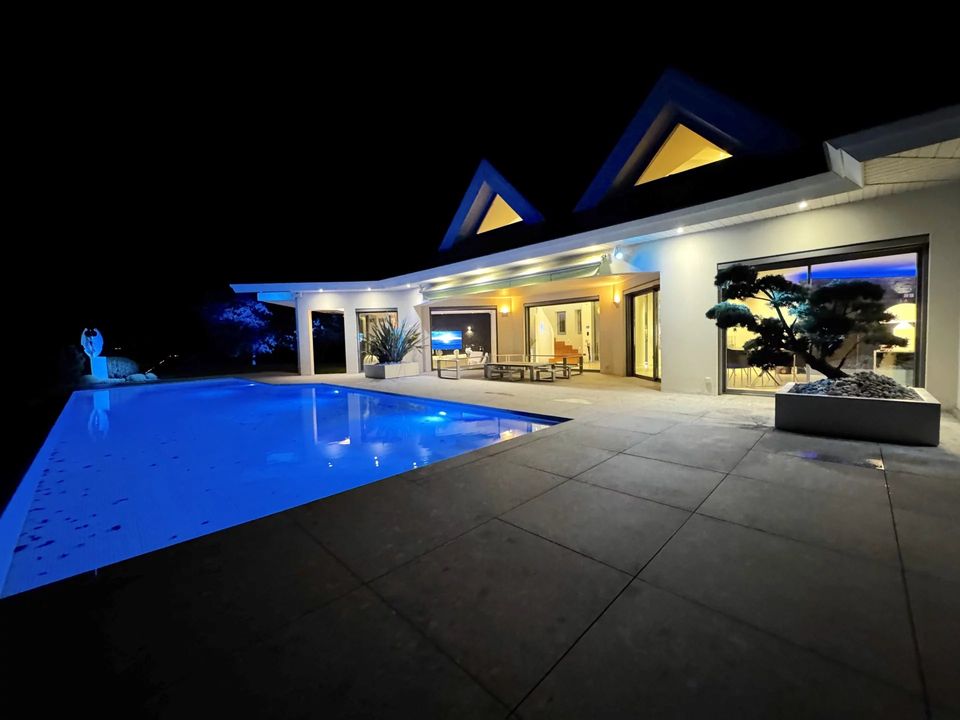Villa in Annecy, Haute-Savoie - foto 2