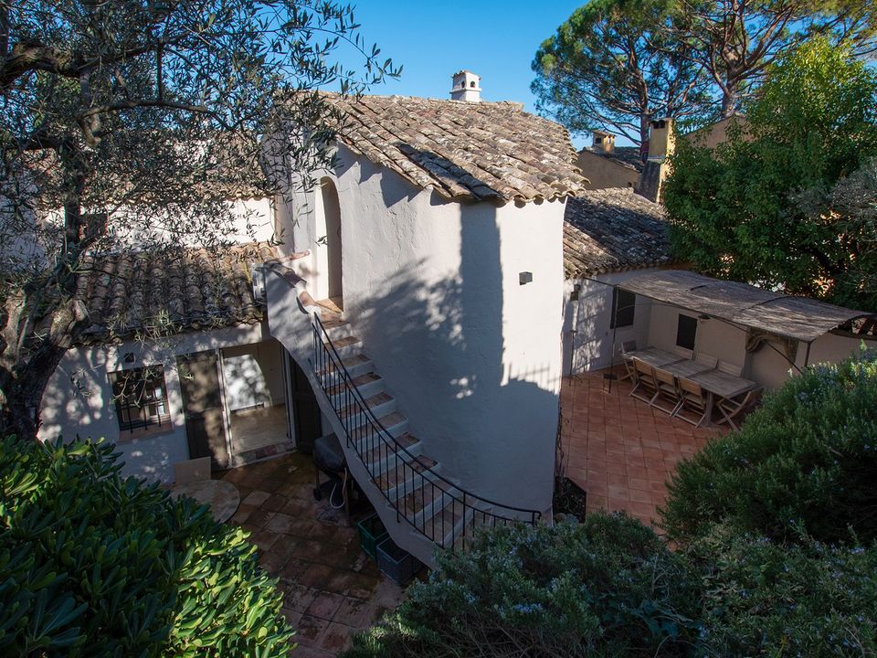 Villa i Mouans-Sartoux, Alpes-Maritimes - foto 1